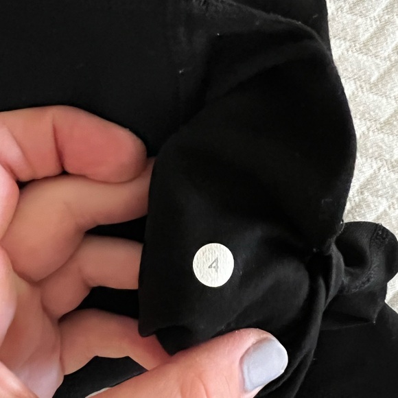 Lululemon Skinny Will Pant - size 4 - Picture 6 of 6